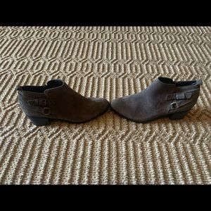 Women’s grey leather short boots